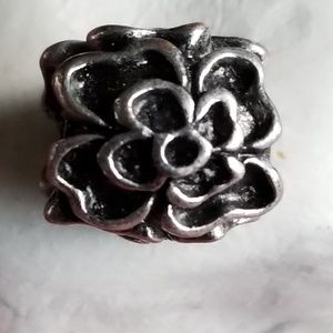 PANDORA DAISY CHARM 925 ALE